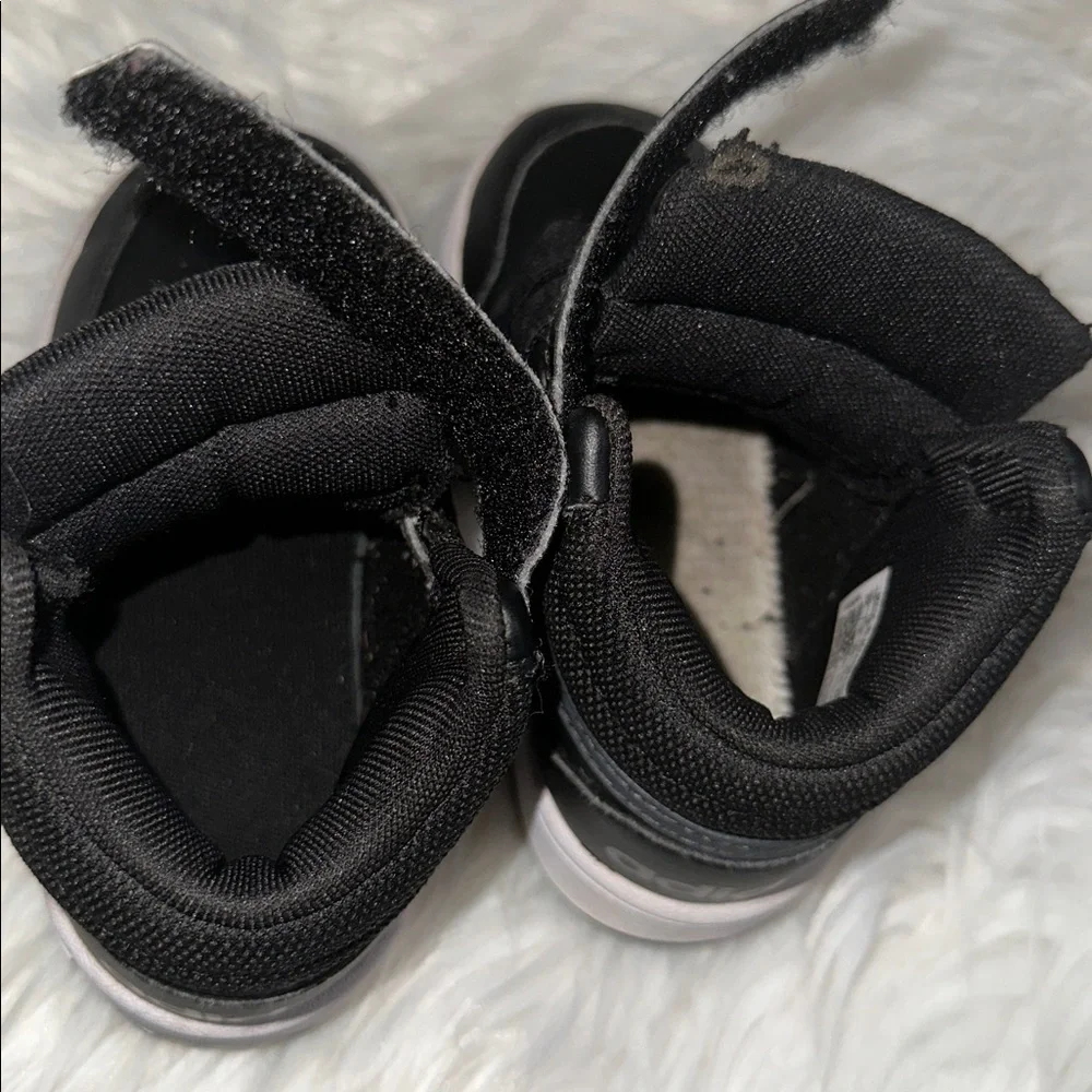 ADIDAS HOOPS MID SHOES SIZE-8K